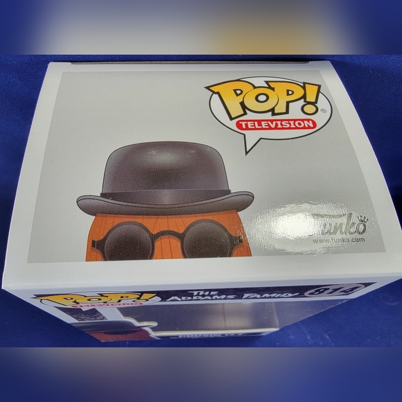 Cousin itt funko # 814 (nib) with pop protector - Picture 4 of 7